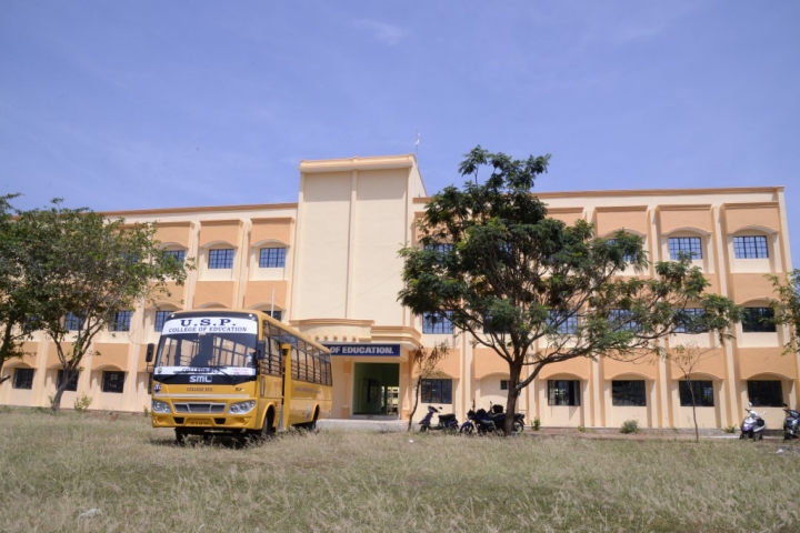 https://cache.careers360.mobi/media/colleges/social-media/media-gallery/23116/2018/10/9/Campus View of USP College of Education Kodikurichi_Campus-View.jpg